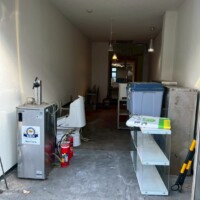 店舗入り口施工前